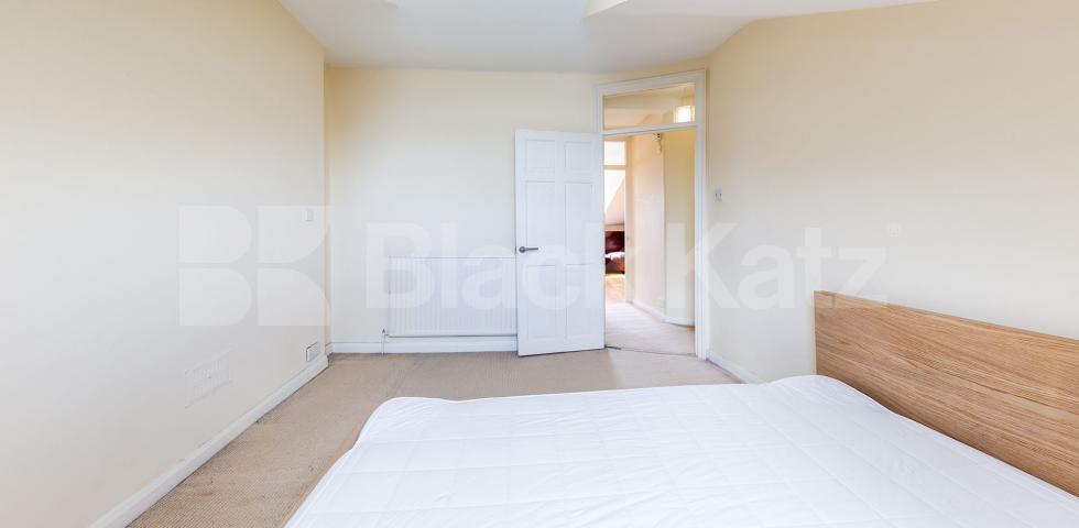 Spacious 1 bedroom period conversion in a stunning location  Gloucester Avenue, Primrose Hill